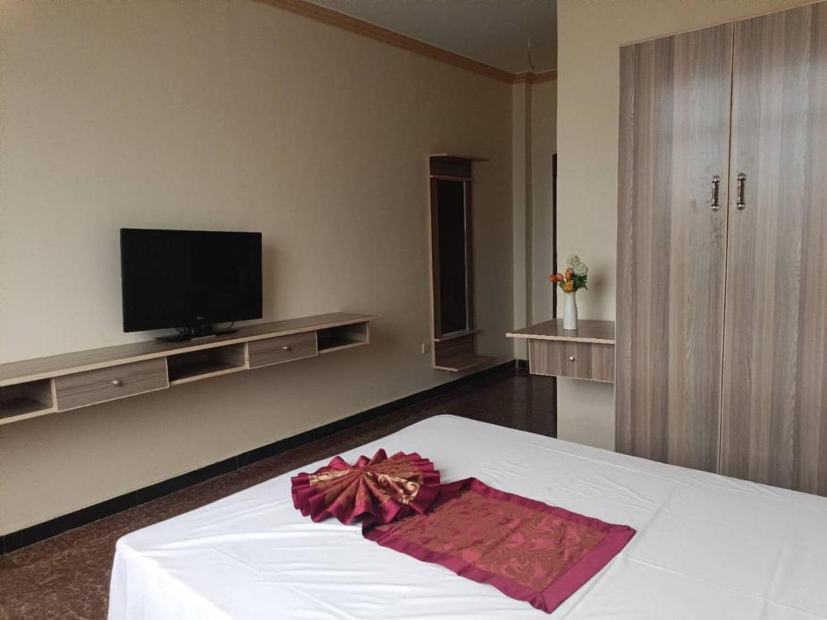 Eastern Plaza Hotel Djoeba Buitenkant foto